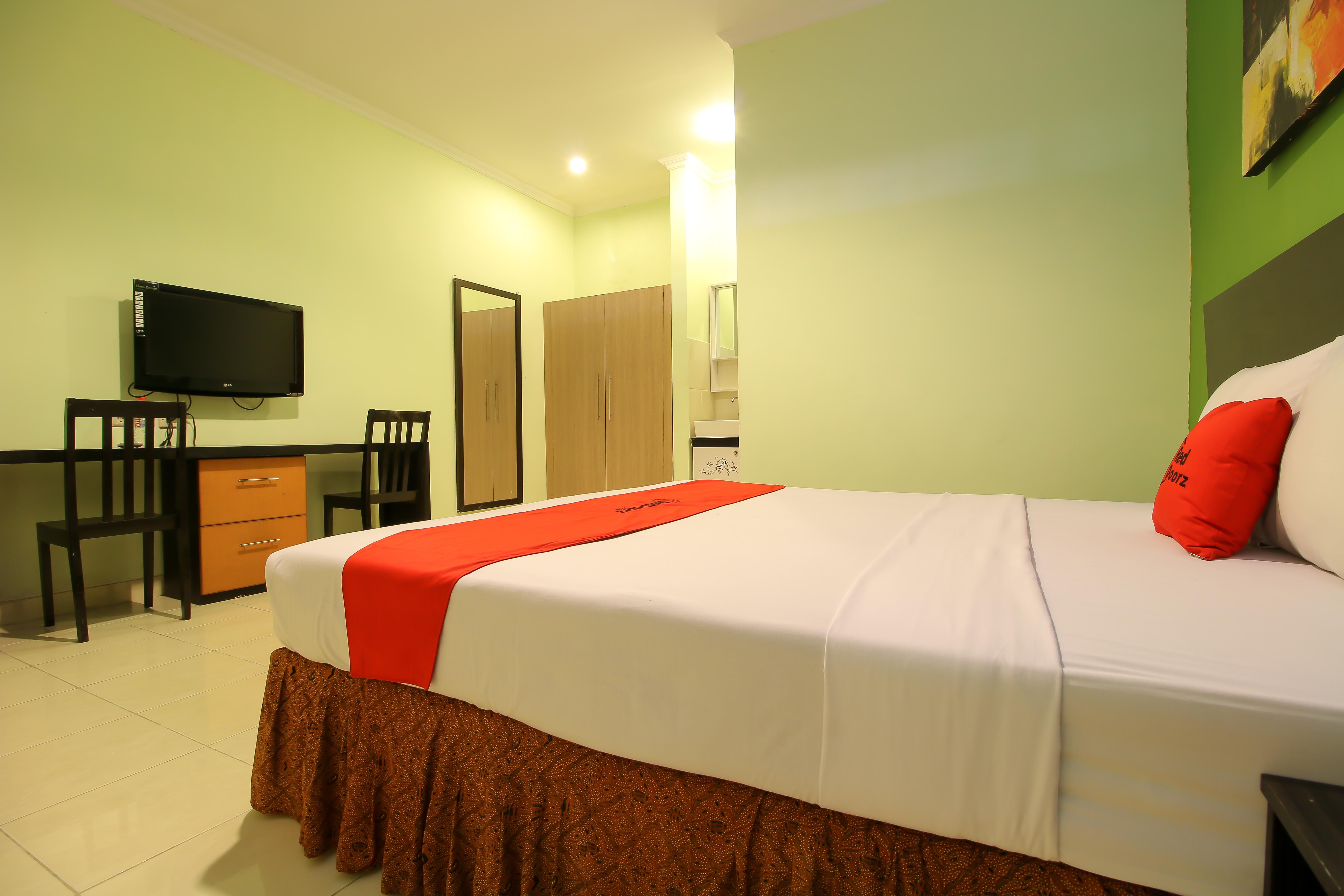 Reddoorz Plus @ Taman Siswa 2 Yogyakarta Exterior photo