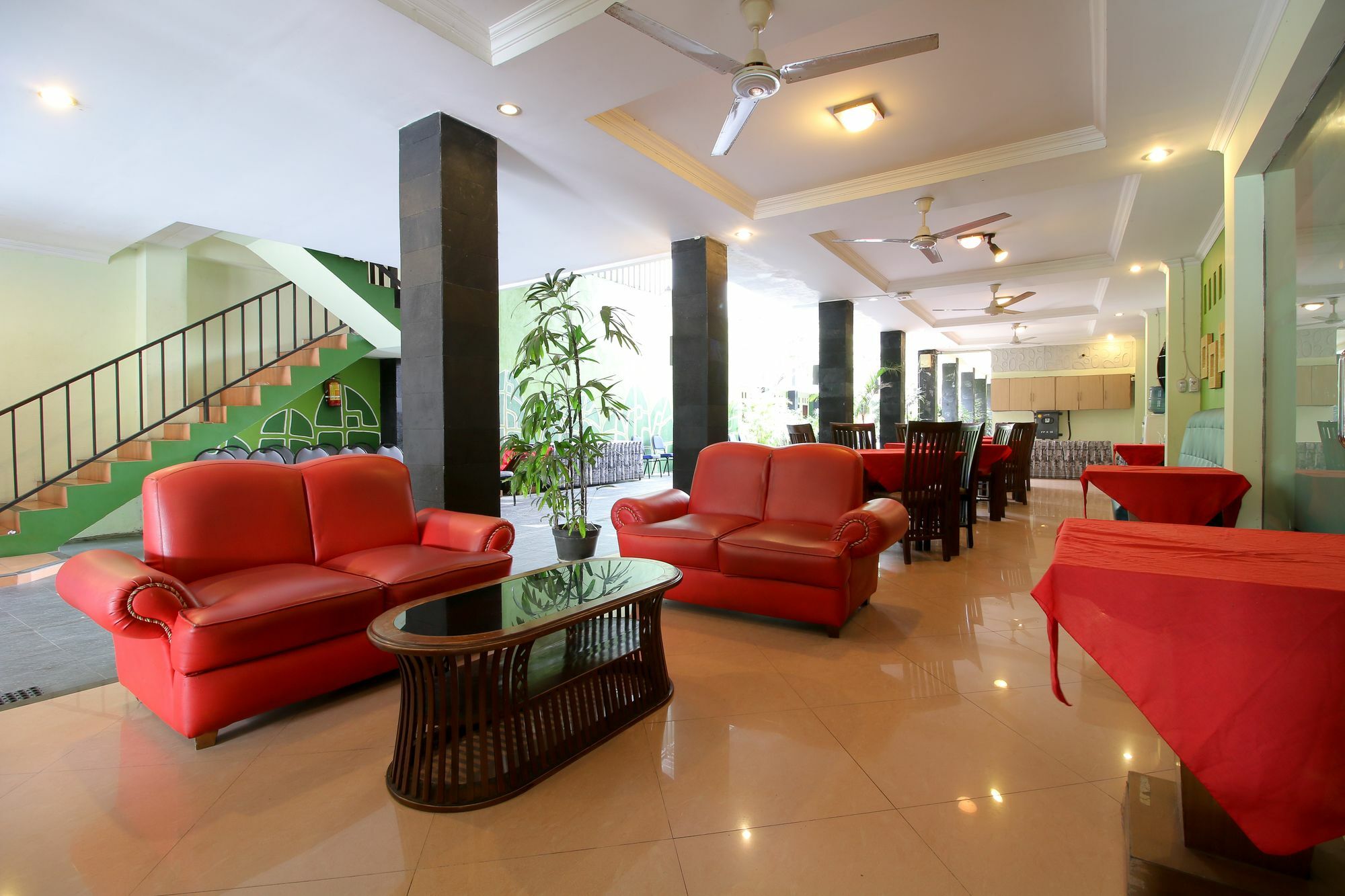 Reddoorz Plus @ Taman Siswa 2 Yogyakarta Exterior photo